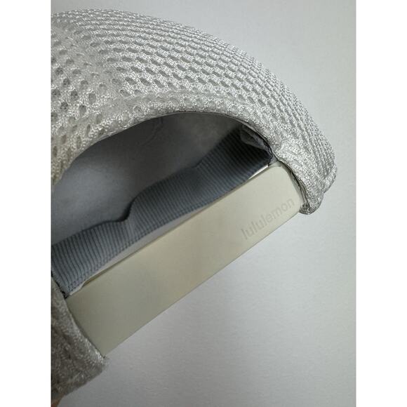 Lululemon Trucker Hat Cap Adults Snap Back Mesh Adjustable Cream Bone - Picture 4 of 9
